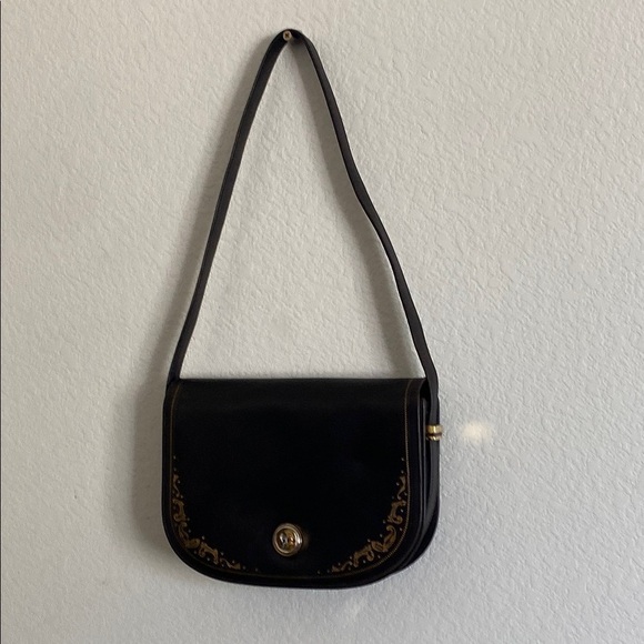 Handbags - M Brown Leather Bag . Made in Florence Italy